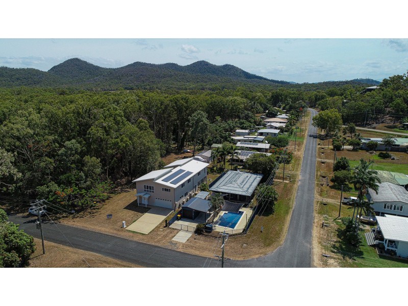 2 Everett Street, Ball Bay QLD 4741