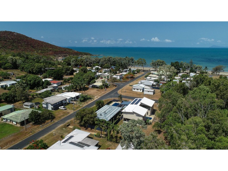 2 Everett Street, Ball Bay QLD 4741