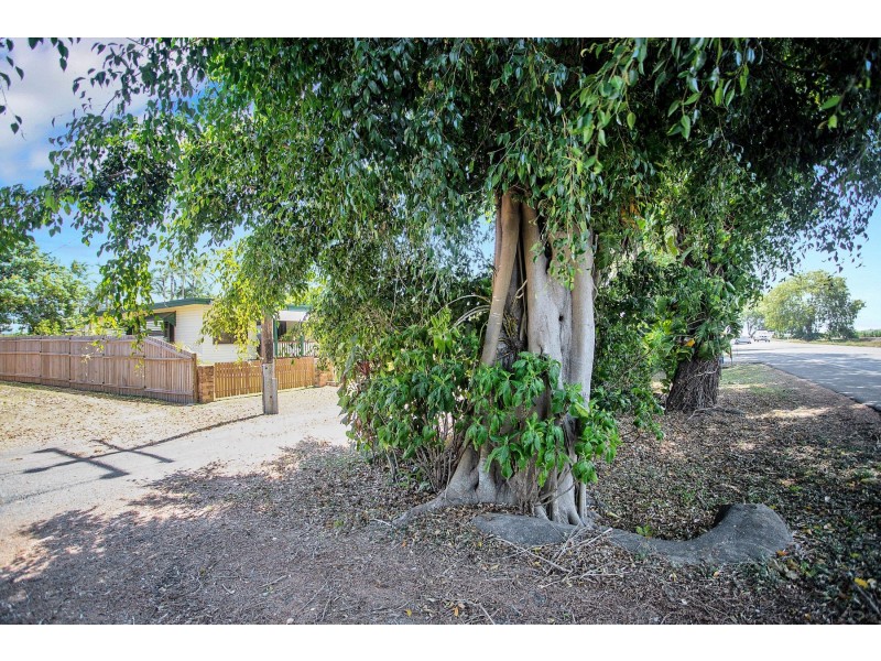25912 Peak Downs Highway, Alexandra QLD 4740
