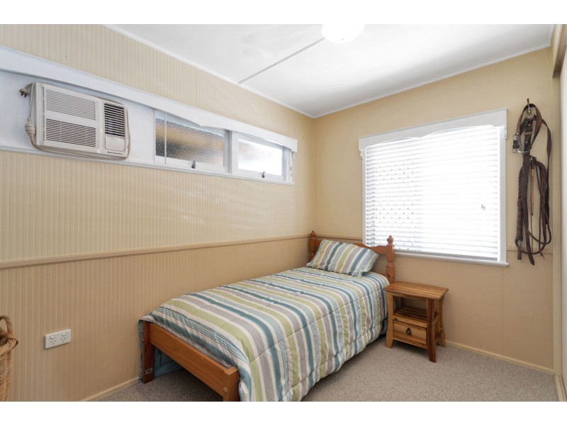 25912 Peak Downs Highway, Alexandra QLD 4740