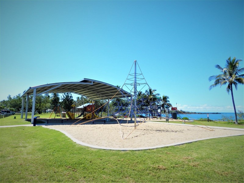 111 Zelma Street, Grasstree Beach QLD 4740