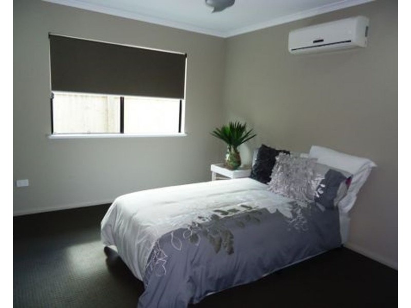 10 Kerrisdale Crescent, Beaconsfield QLD 4740