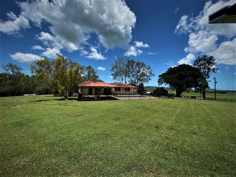 69 Sarina Homebush Road, Sarina QLD 4737