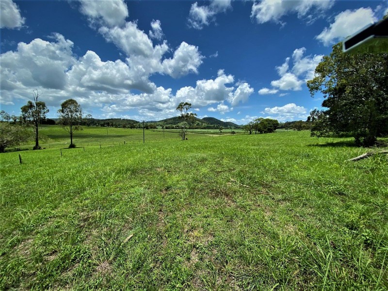 69 Sarina Homebush Road, Sarina QLD 4737