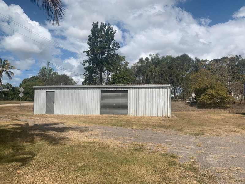 2 Blakeley Road, Sarina QLD 4737
