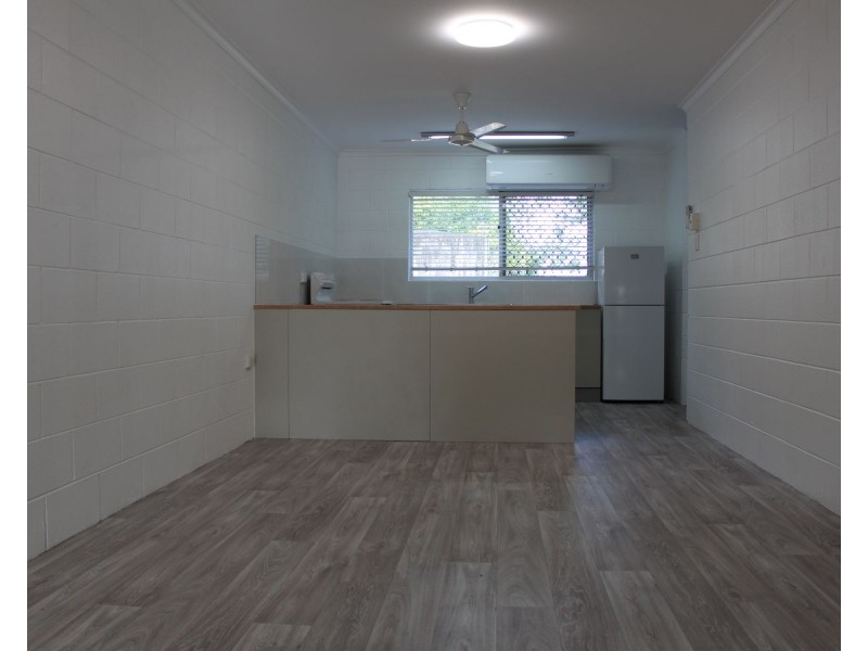 1/77 Windsor Drive, Hay Point QLD 4740