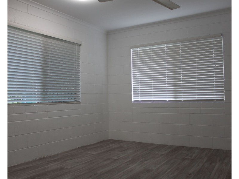1/77 Windsor Drive, Hay Point QLD 4740