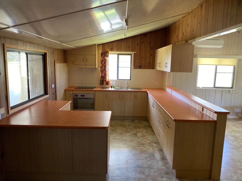 3 Brooks Road, Sarina QLD 4737