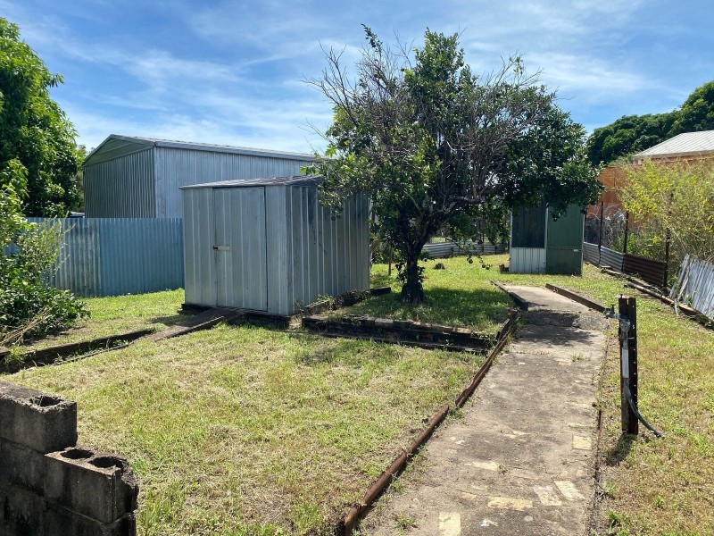 3 Brooks Road, Sarina QLD 4737