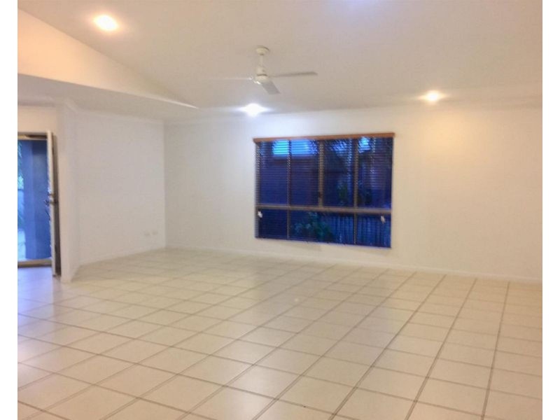 136 Waverley Street, Bucasia QLD 4750