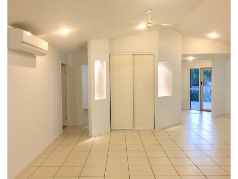 136 Waverley Street, Bucasia QLD 4750
