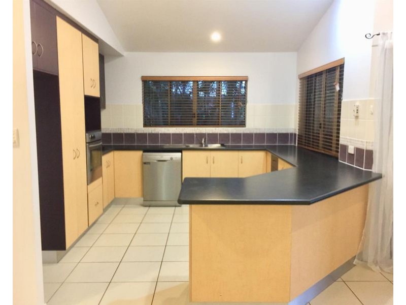 136 Waverley Street, Bucasia QLD 4750