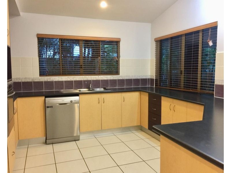 136 Waverley Street, Bucasia QLD 4750