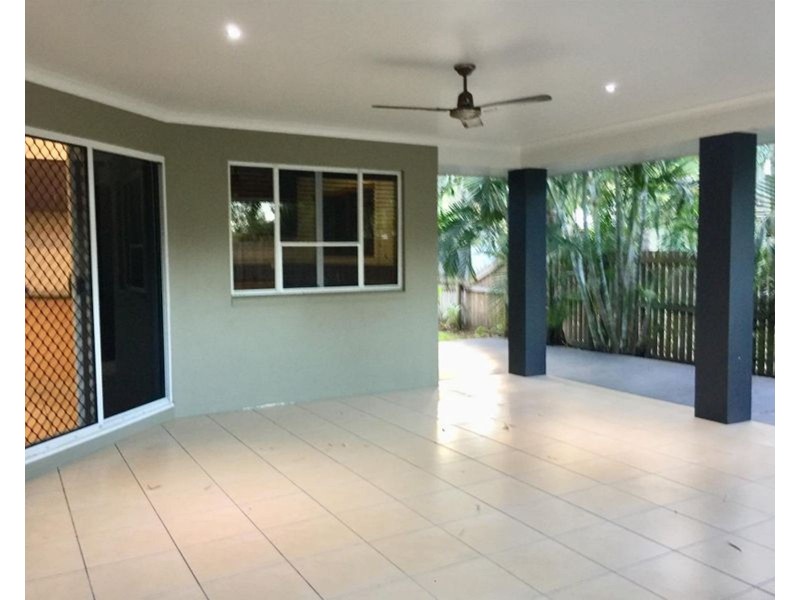 136 Waverley Street, Bucasia QLD 4750