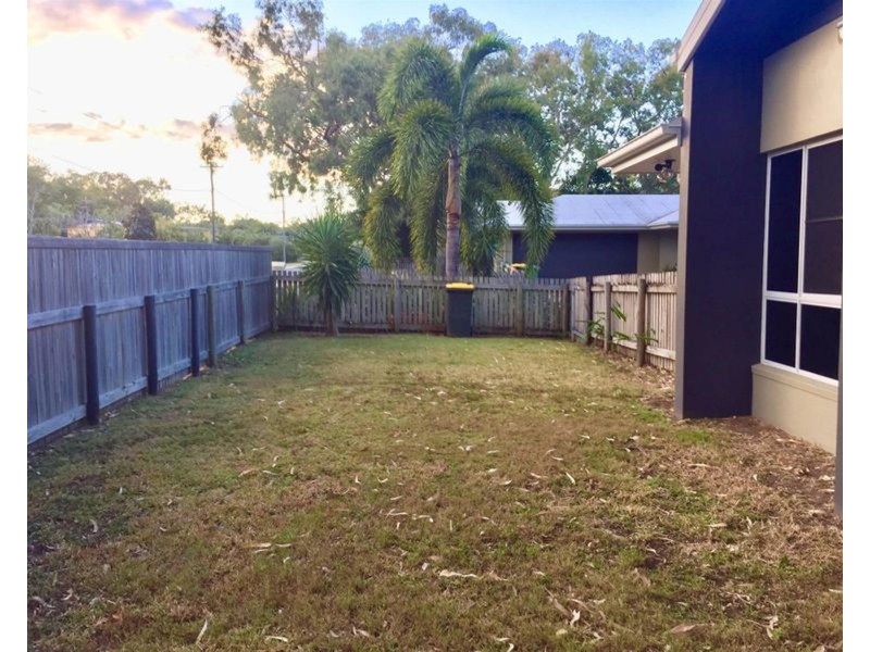 136 Waverley Street, Bucasia QLD 4750