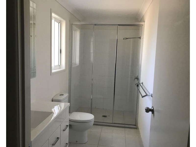 18 Bowen Street, Nebo QLD 4742