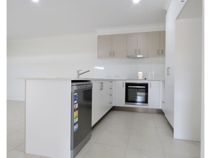 1/41 Armstrong Beach Road, Armstrong Beach QLD 4737