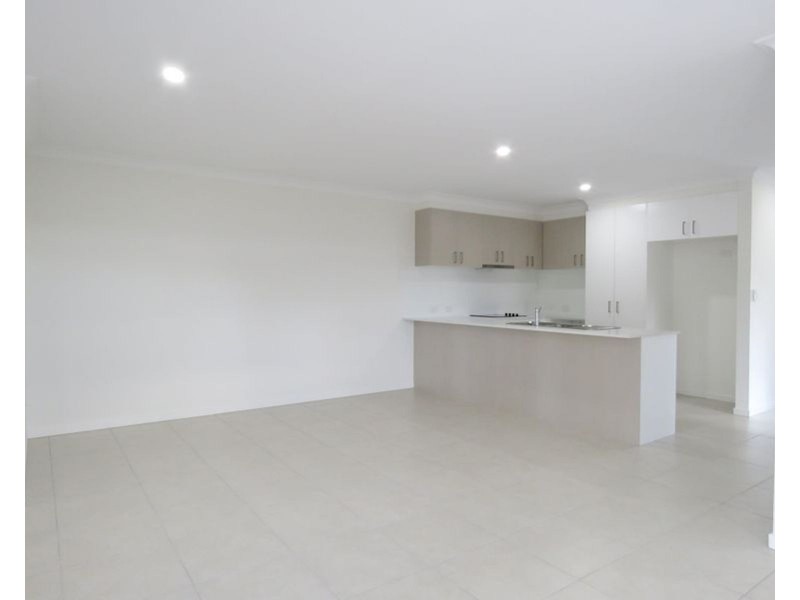 1/41 Armstrong Beach Road, Armstrong Beach QLD 4737