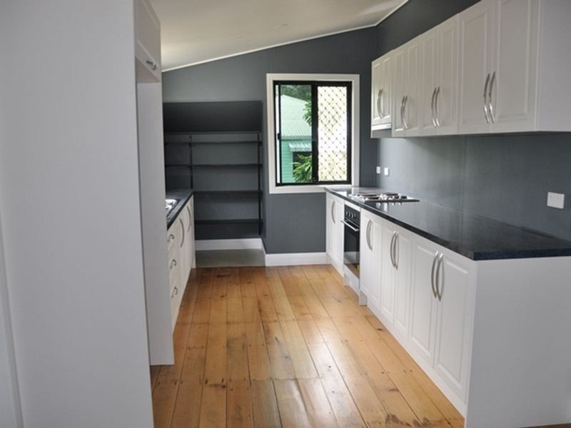 13 Hill Street, Sarina QLD 4737