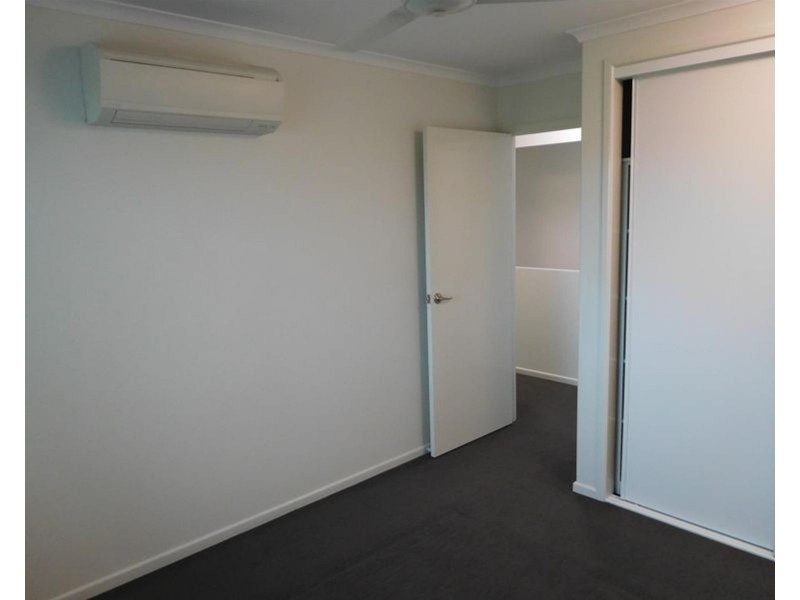 5 Lancaster Way, Ooralea QLD 4740