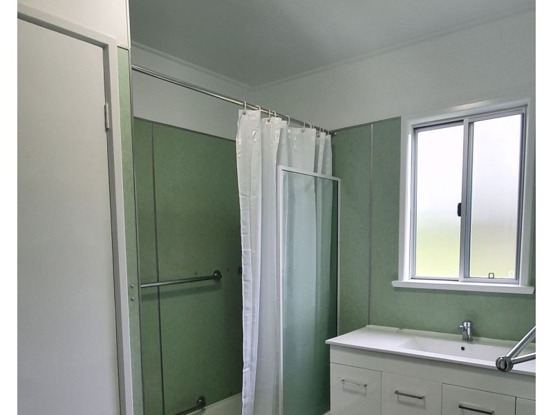 81 Broad Street, Sarina QLD 4737