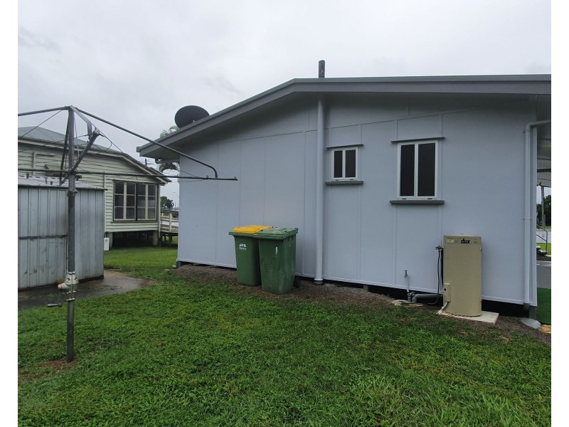 81 Broad Street, Sarina QLD 4737