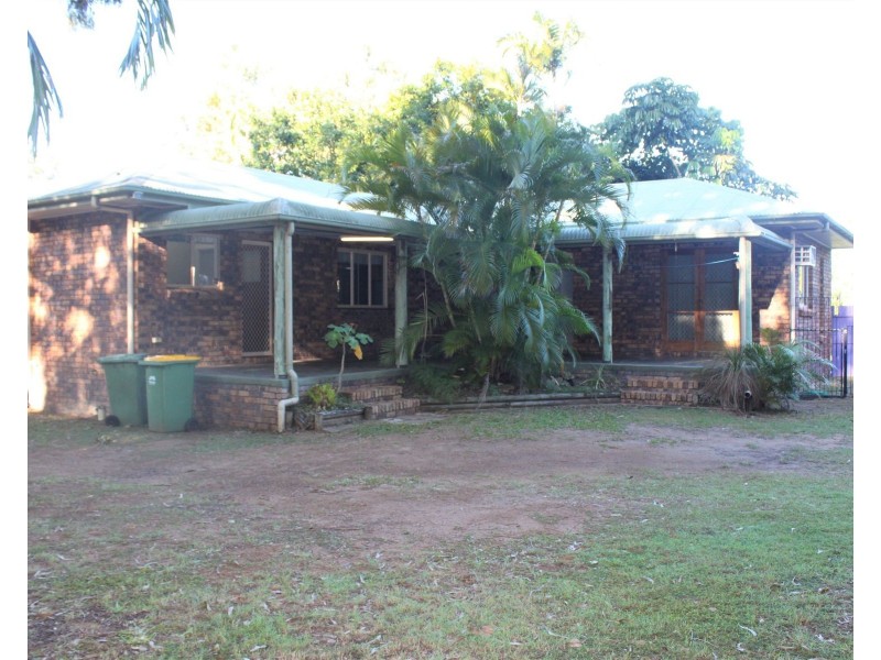 51 Edmunds Avenue, Hay Point QLD 4740