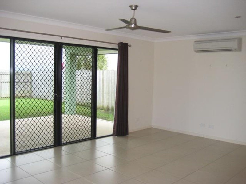 27 Bradco Avenue, Ooralea QLD 4740