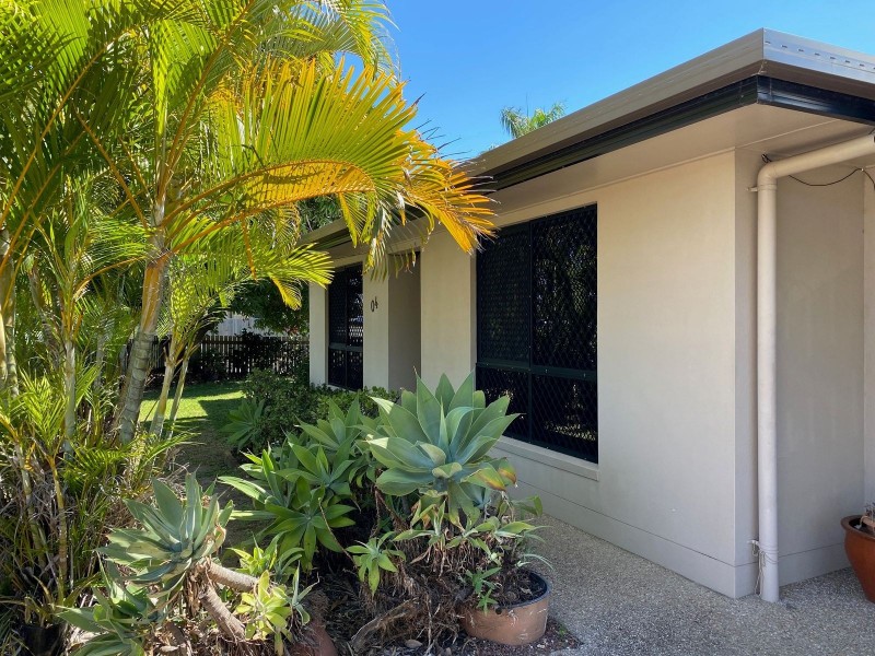 4 Mary Street, West Mackay QLD 4740