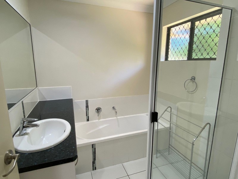 4 Mary Street, West Mackay QLD 4740