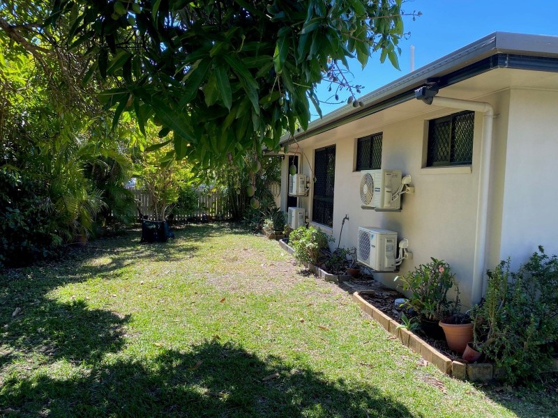 4 Mary Street, West Mackay QLD 4740