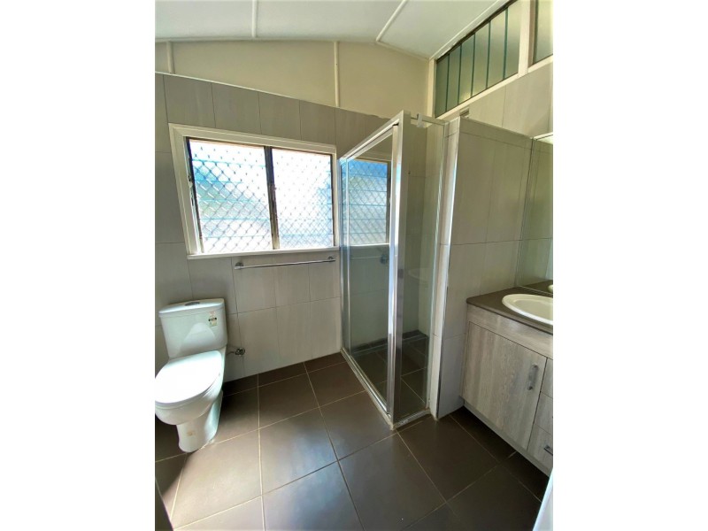 44 Sarina Beach Road, Sarina QLD 4737