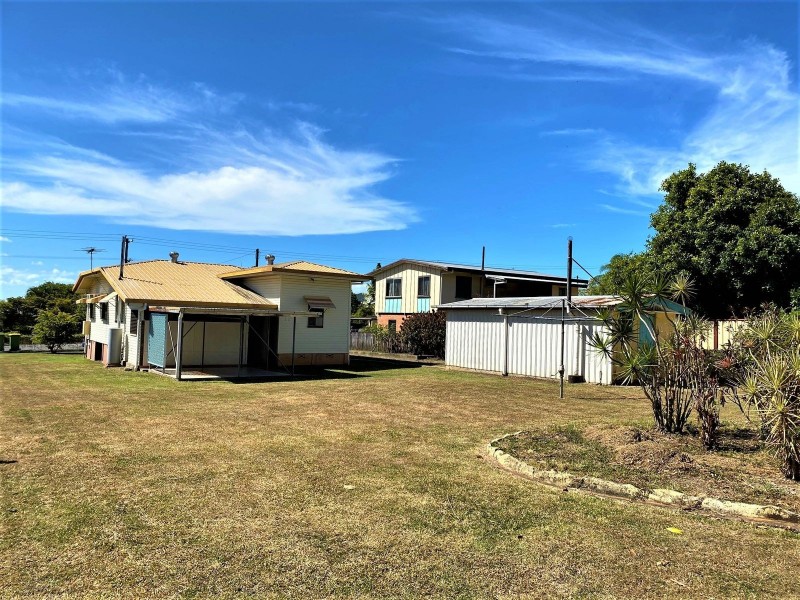 44 Sarina Beach Road, Sarina QLD 4737