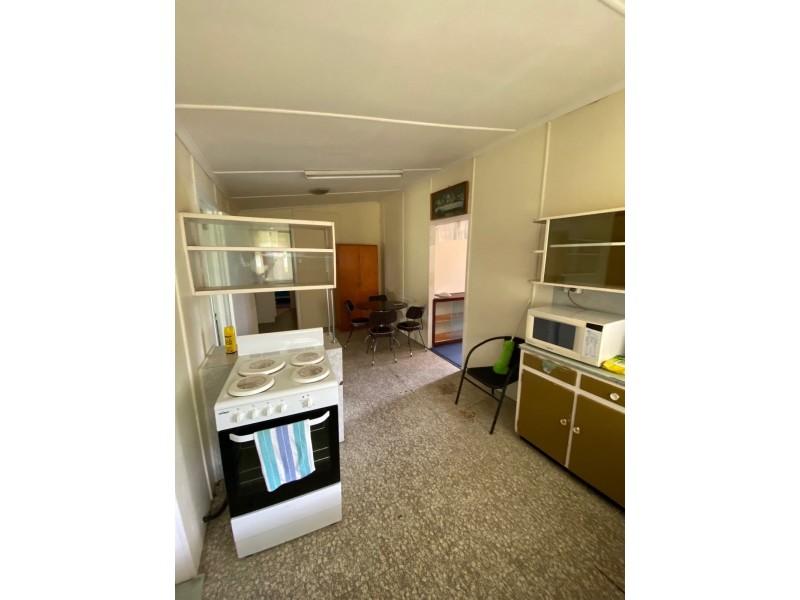 1 Matthews Street, Sarina QLD 4737