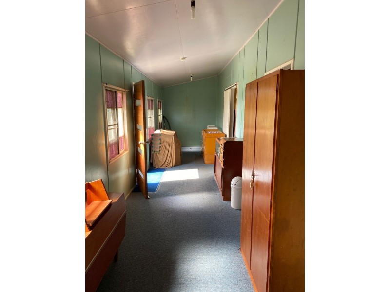 1 Matthews Street, Sarina QLD 4737