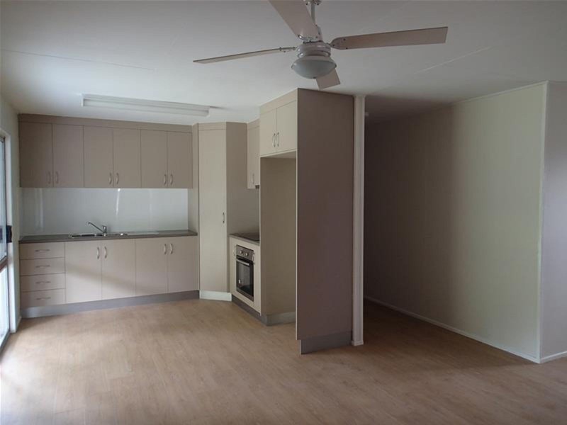 3 Innes Street, Sarina QLD 4737