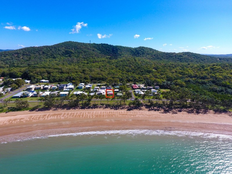 12 The Esplanade, Grasstree Beach QLD 4740