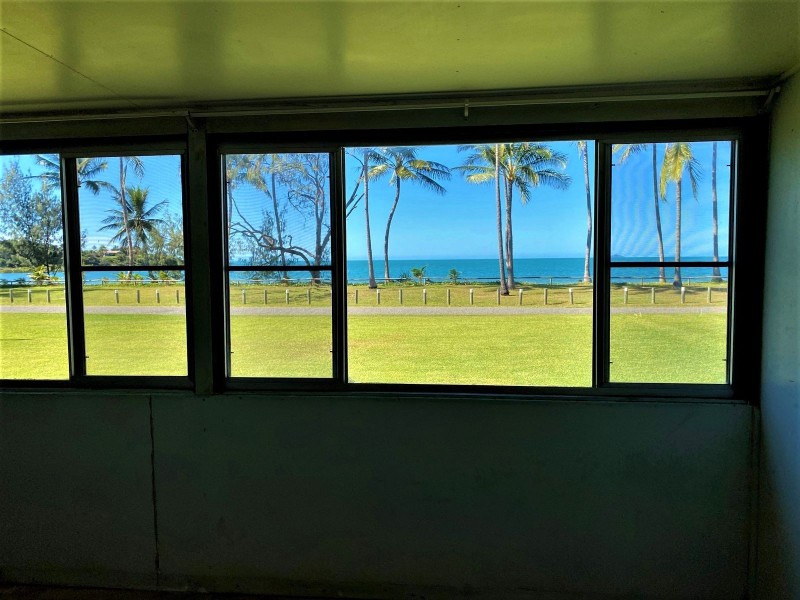 12 The Esplanade, Grasstree Beach QLD 4740
