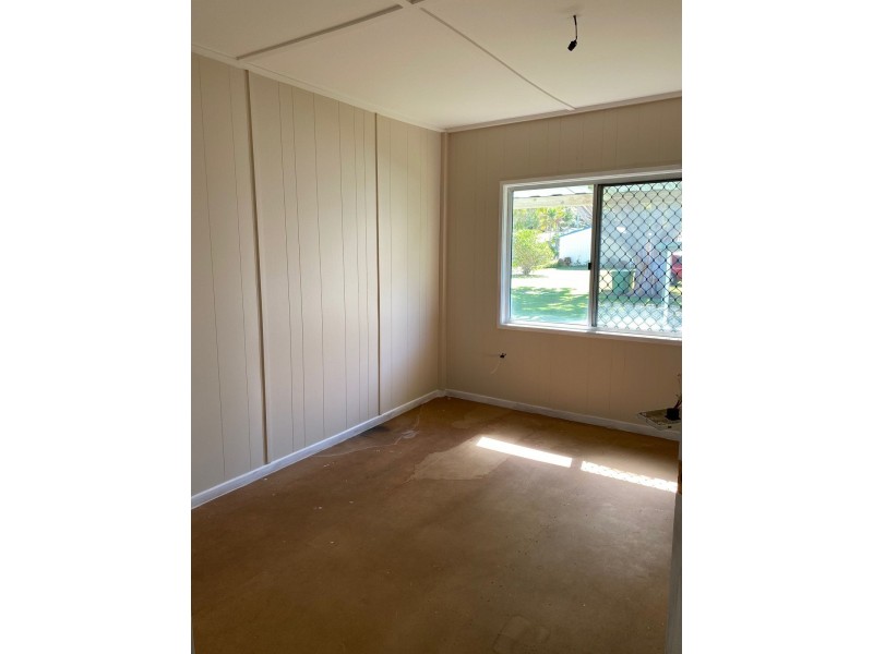 12 The Esplanade, Grasstree Beach QLD 4740