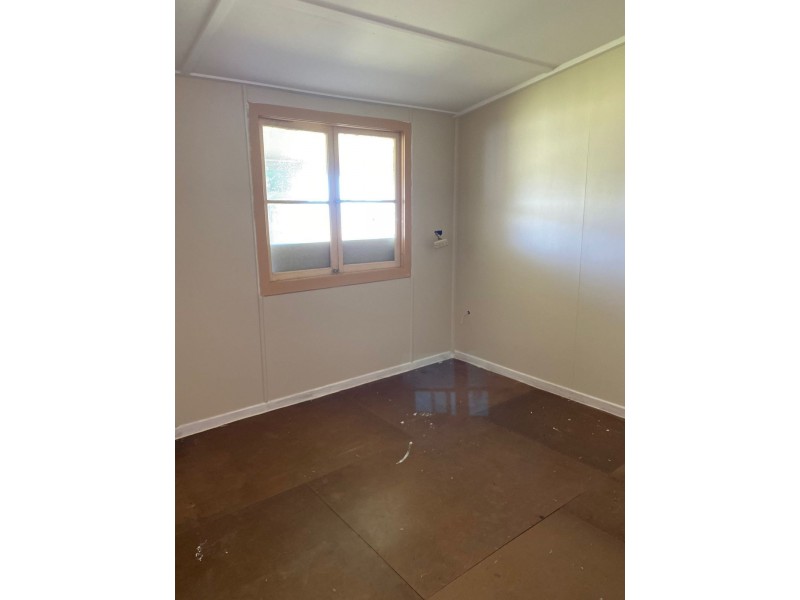 12 The Esplanade, Grasstree Beach QLD 4740
