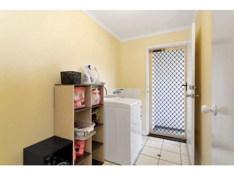 8 Peninsula Drive, Hay Point QLD 4740