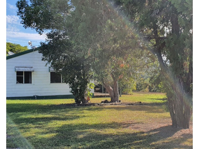 95 Ventons Road, Sarina QLD 4737