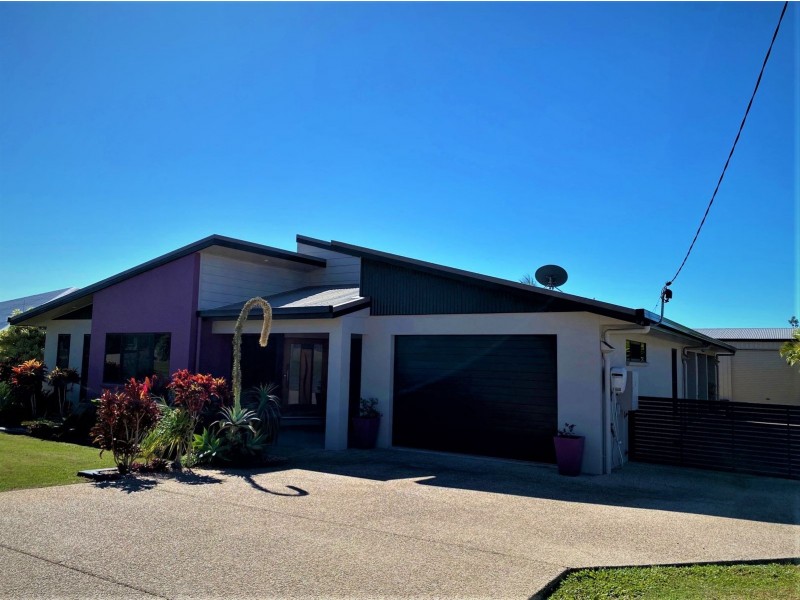 18 Brooksfield Drive, Sarina Beach QLD 4737