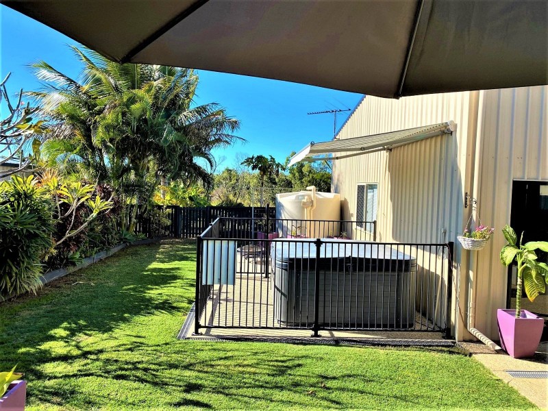 18 Brooksfield Drive, Sarina Beach QLD 4737