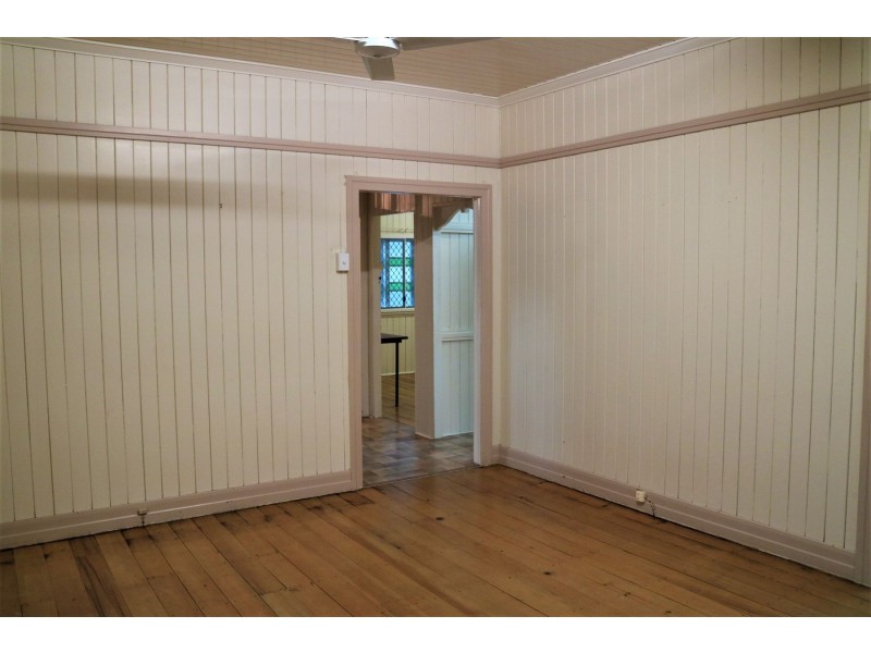 11 Tait Street, West Mackay QLD 4740