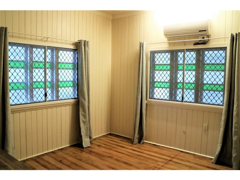 11 Tait Street, West Mackay QLD 4740