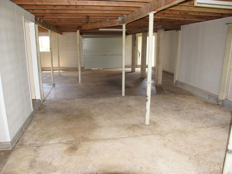 6 Kathleen Street, Sarina QLD 4737
