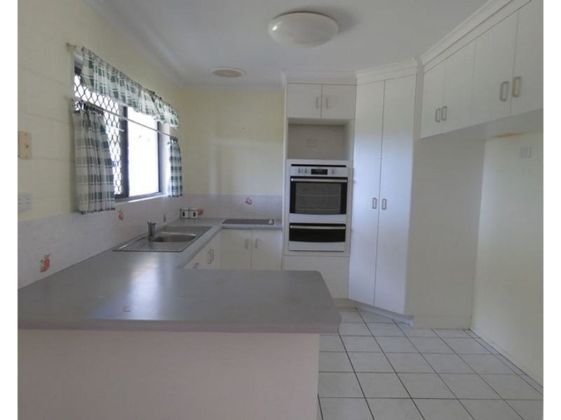 4 Morris Street, Campwin Beach QLD 4737