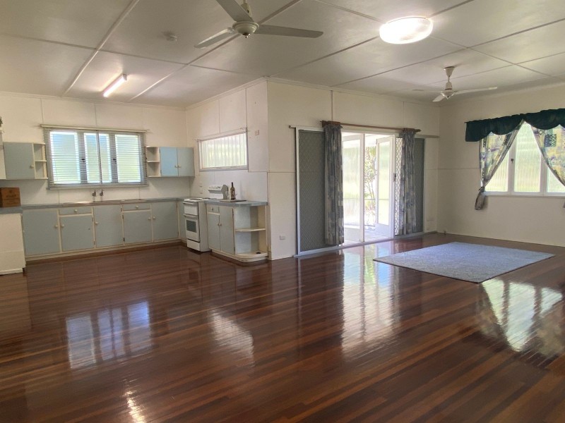 361 West Plane Creek Road, Sarina QLD 4737