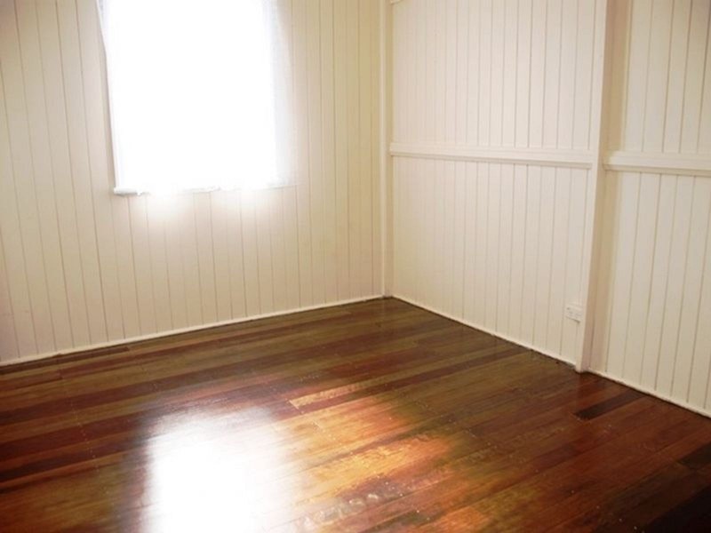 18 Phillips Street, Sarina QLD 4737